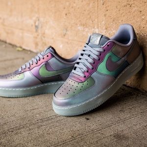 Nike Air Force 1 lv8 iridescent NWB women’s 9